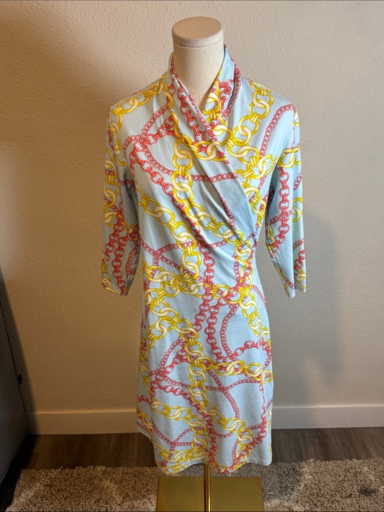 J Mclaughlin Dresses & Skirts - J. McLaughlin Faux Wrap Catalina Dress with Chain Print size Small
